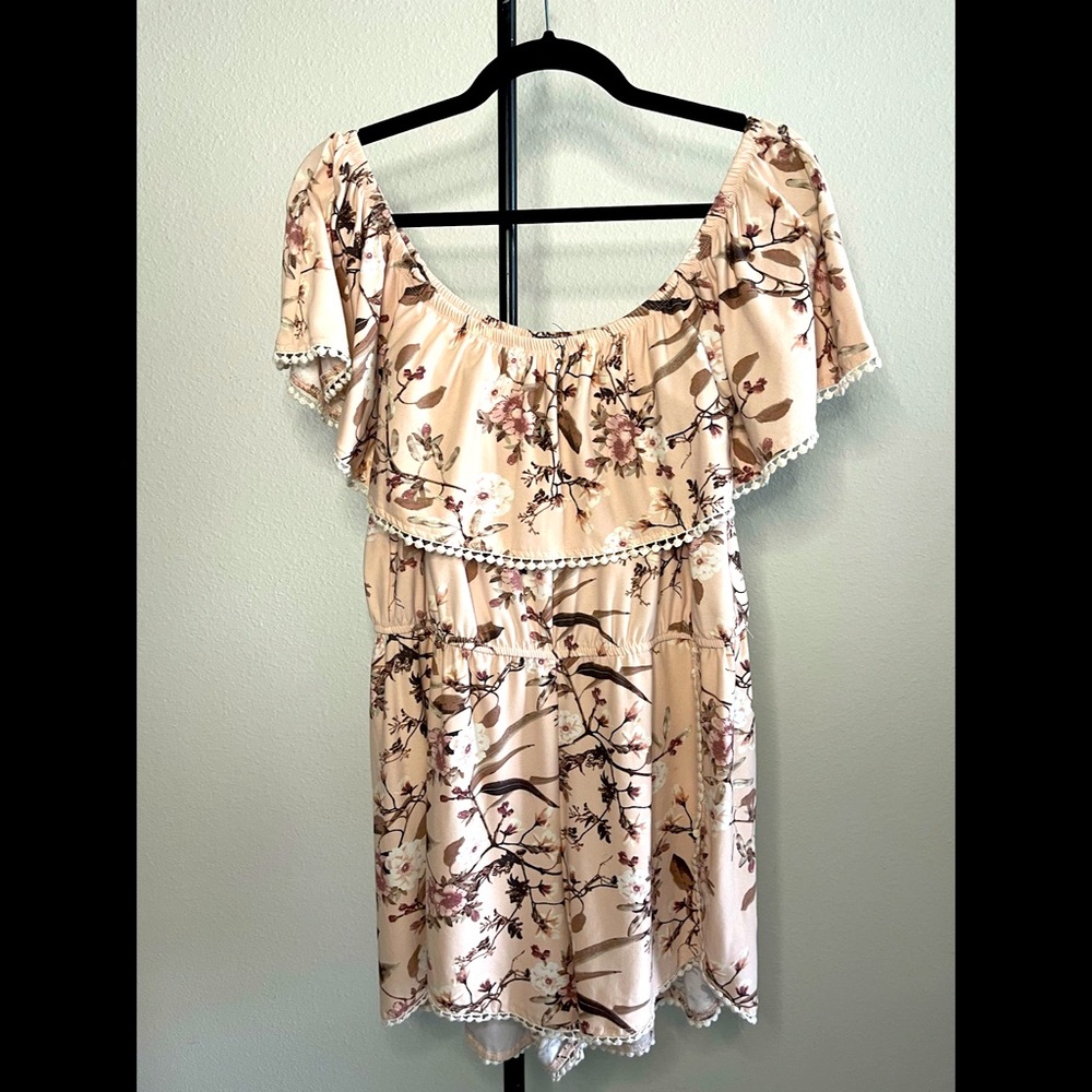 Rue21 | Floral off-the-shoulder romper 🌸